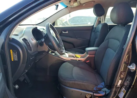 2016 Kia Sportage Lx z USA, uszkodzony, nr VIN KNDPB3AC0G7795796